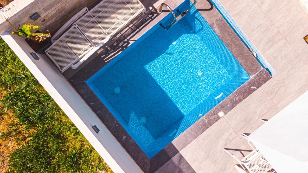 Thronos Aqua Residence A Sea View Luxury Villa Pachia Ammos Extérieur photo